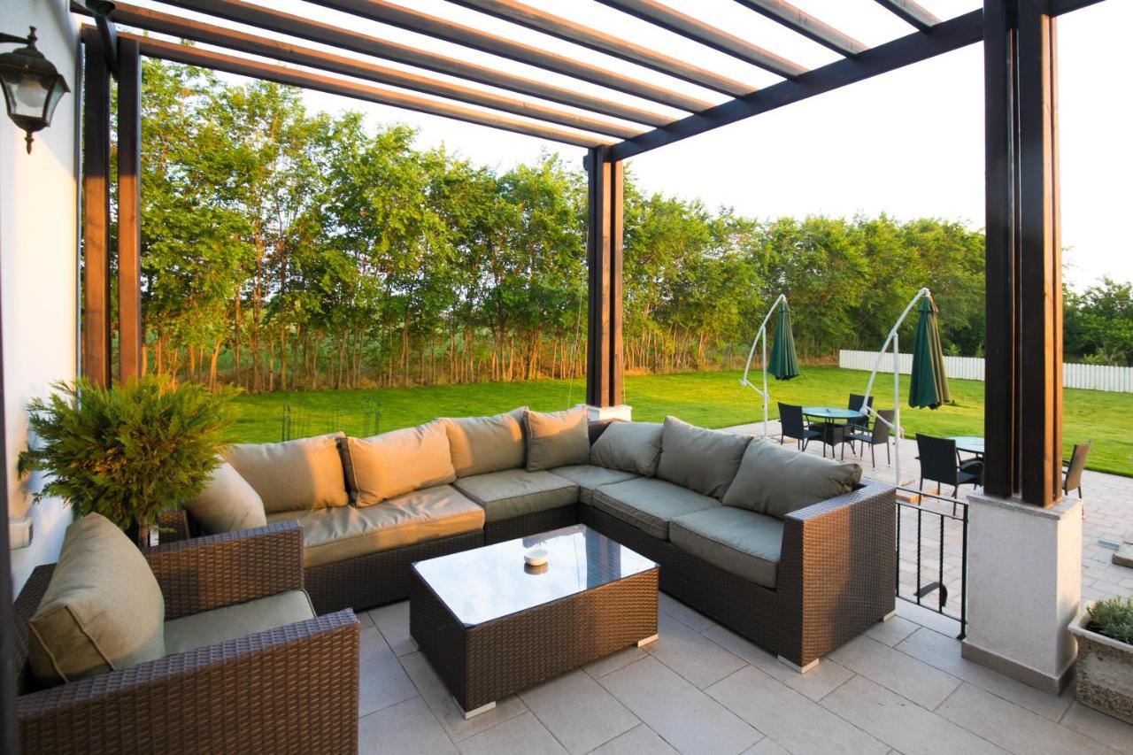 Villa Ciao - Adults Only Corbu  Extérieur photo